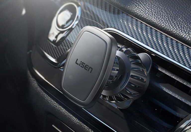 Read more about the article Why choose MagSafe Car Mount as your Driving Goodies?